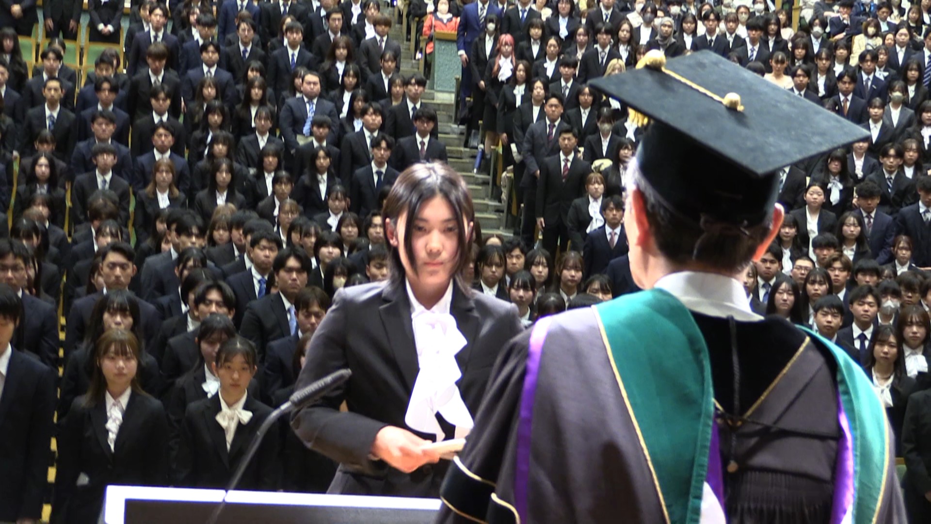1,427名が新入学 弘前市民会館で弘前大学入学式 | アップルストリーム